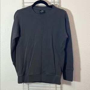 Black Crewneck Sweatshirt